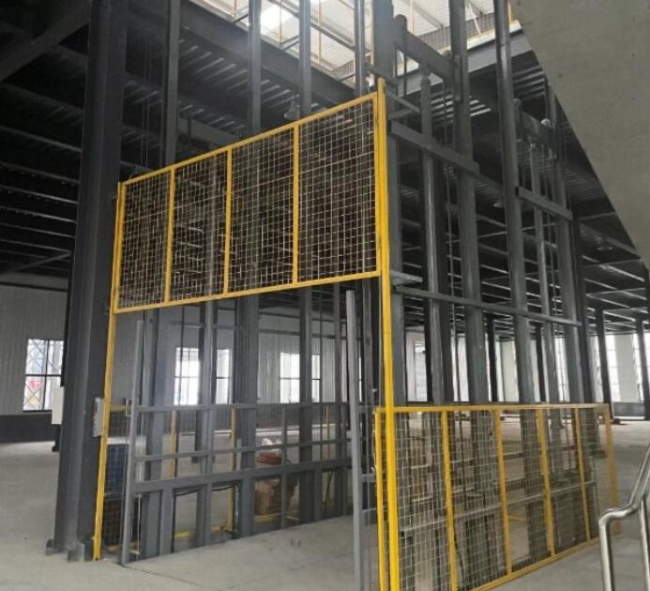 米林请详细介绍一下货梯安装在室外的维护方法